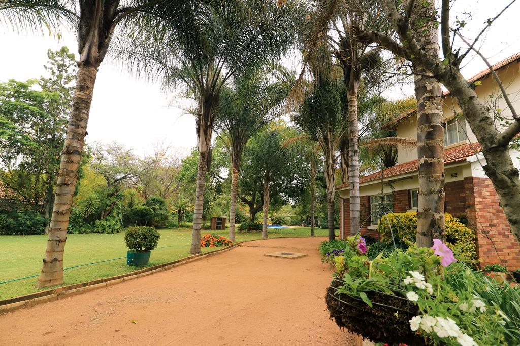 Hillside Manor Hotel Bulawayo Kültér fotó